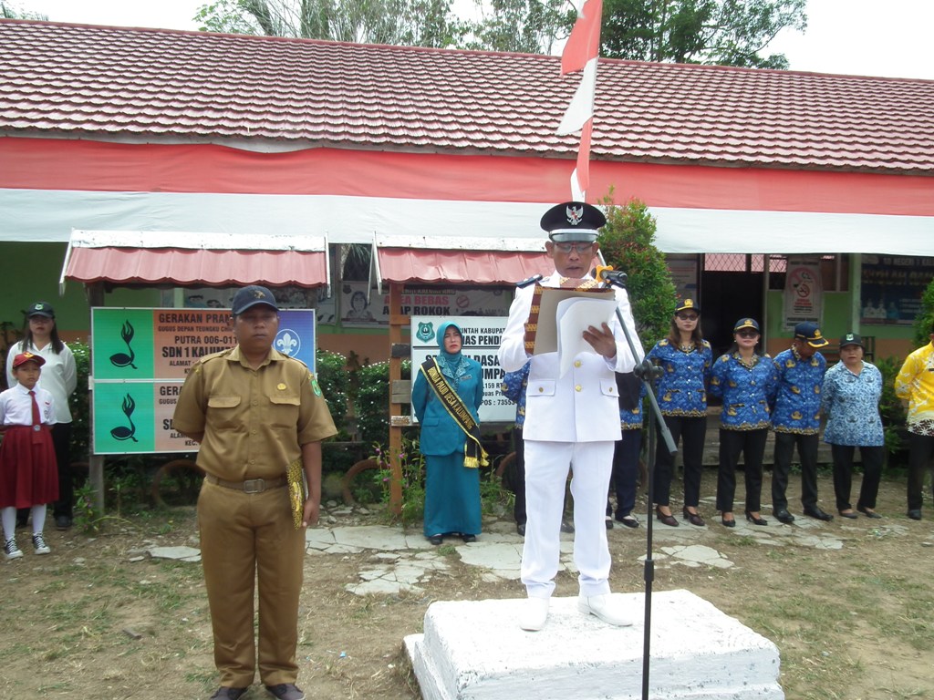 UPACARA MEMPERINGATI HUT RI KE-79 DI DESA KALUMPANG